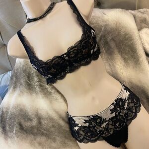 New Victoria’s Secret lingerie, two-piece set bra and panty thong size small